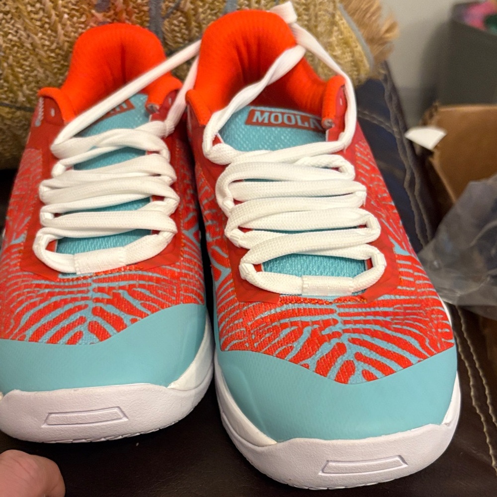 #118 Moolah NeoVolt Low Vibrant Red/Orange&Turquoise Blue Sneakers NWOT W sz 8